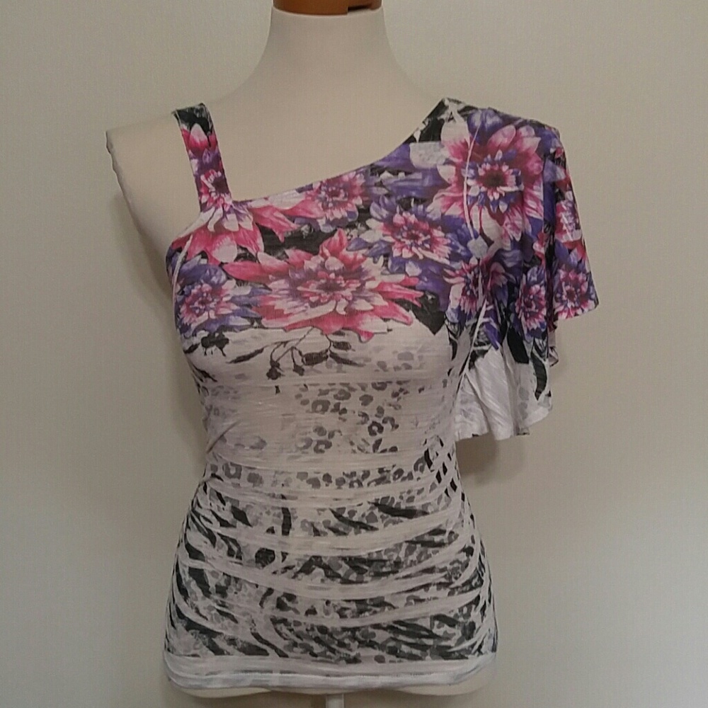 Floral sublimation dye one shoulder top size x-small